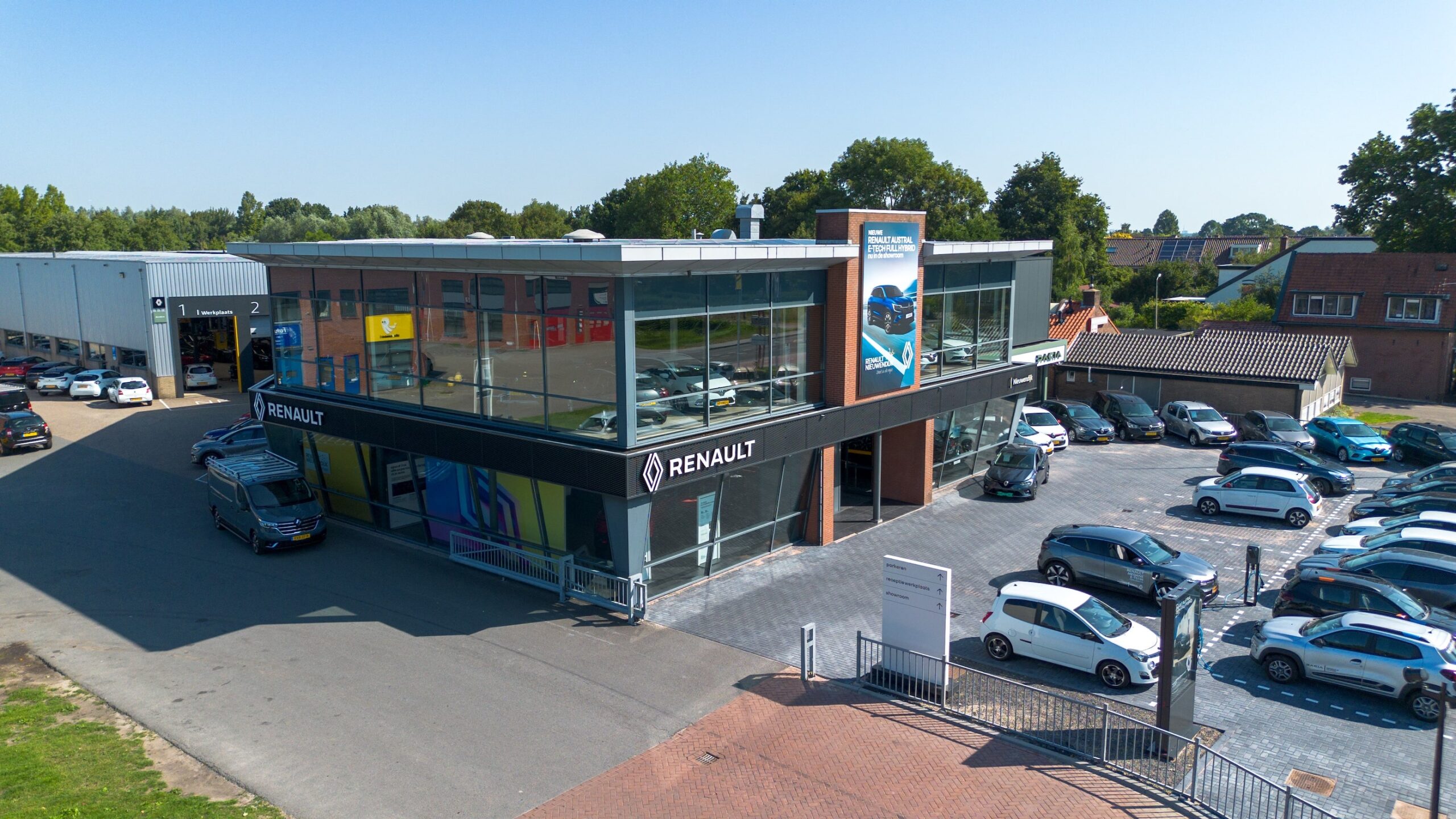 Renault Nieuwendijk Aalsmeer bovenaanzicht