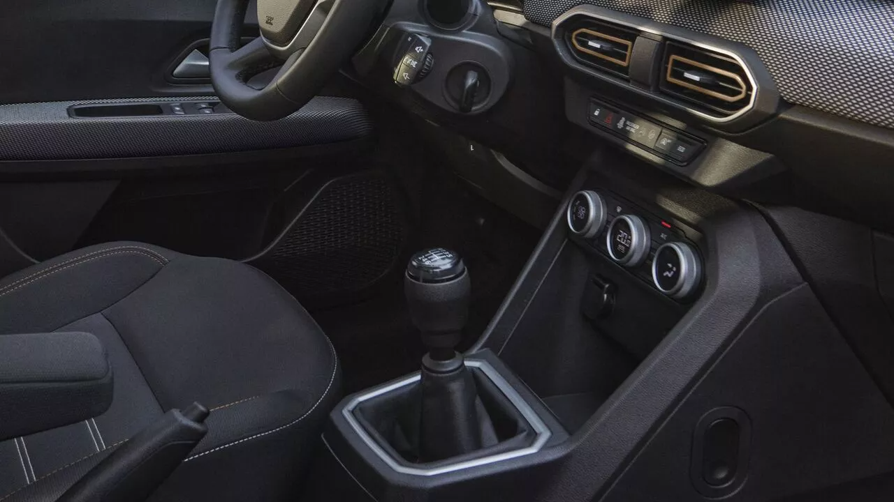 Dacia Sandero Stepway versnellingspoke handgeschakeld