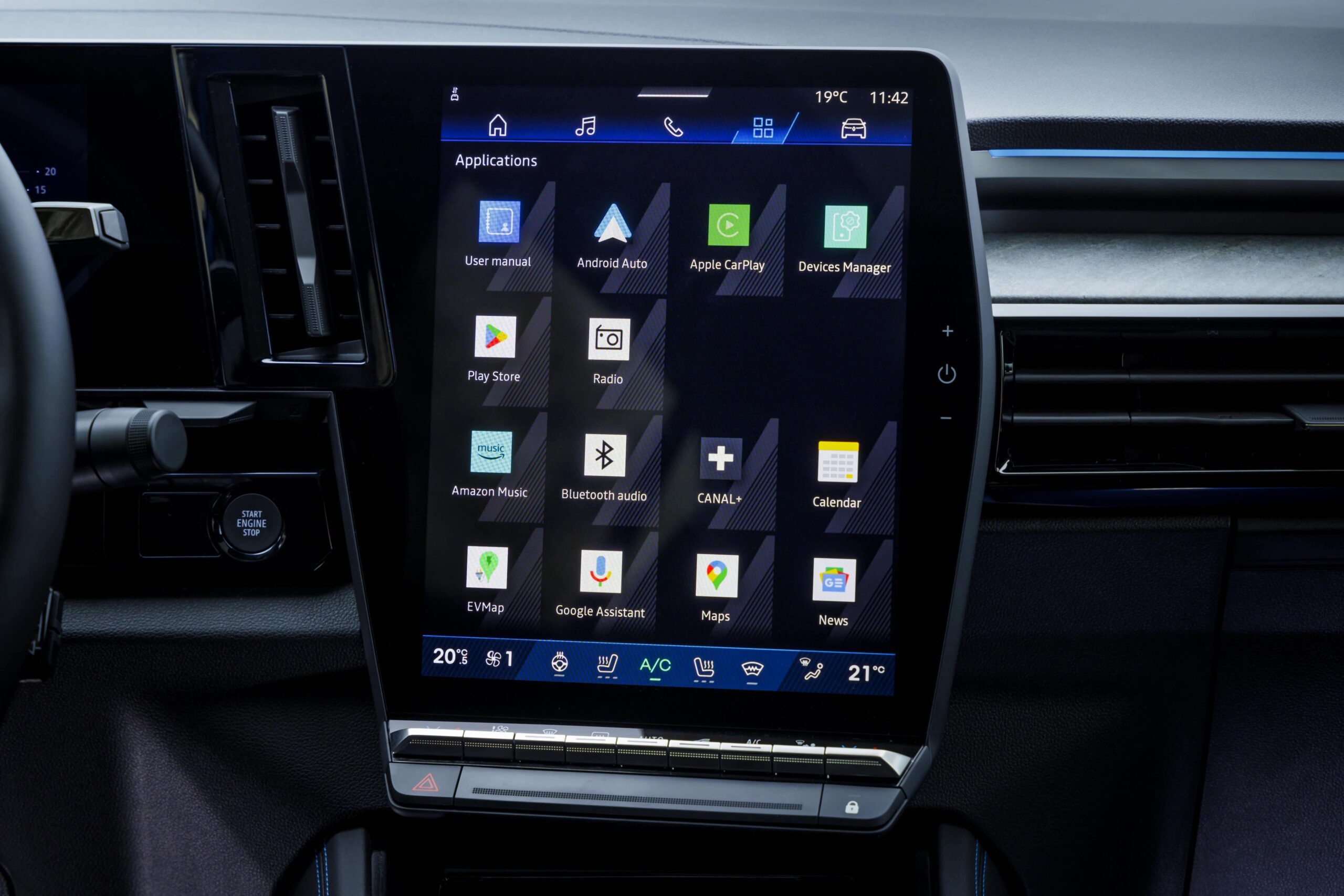 Renault Rafale display