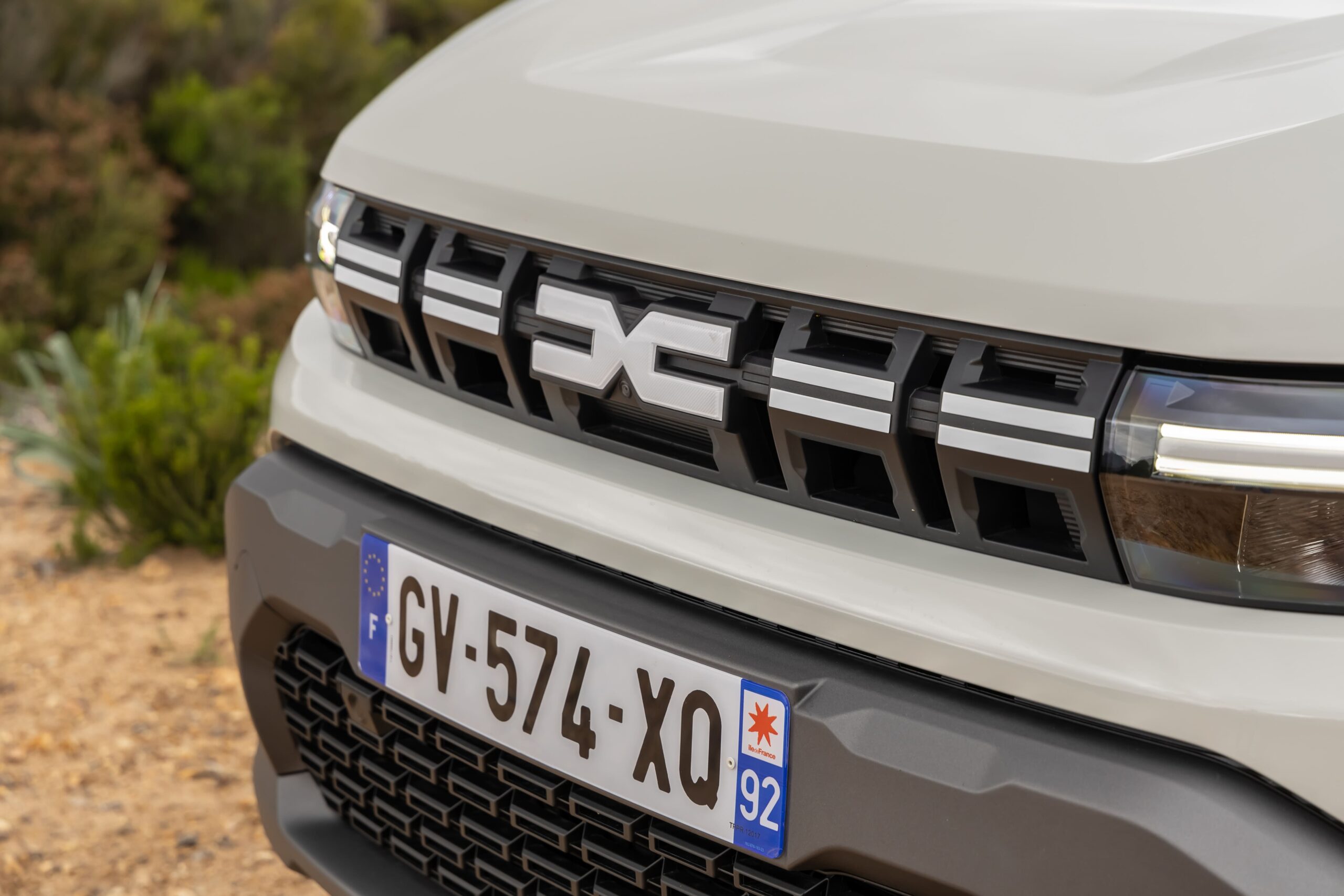 Dacia Duster Extreme grille