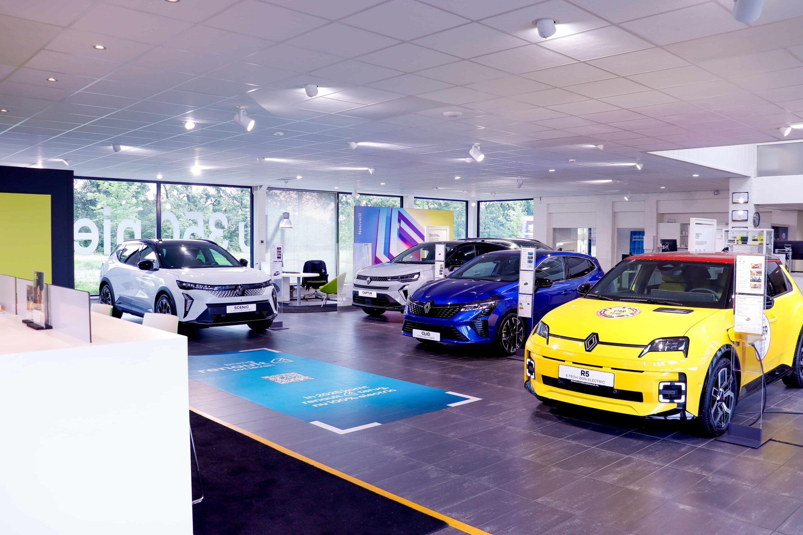 Renault Nieuwendijk Zaandam showroom